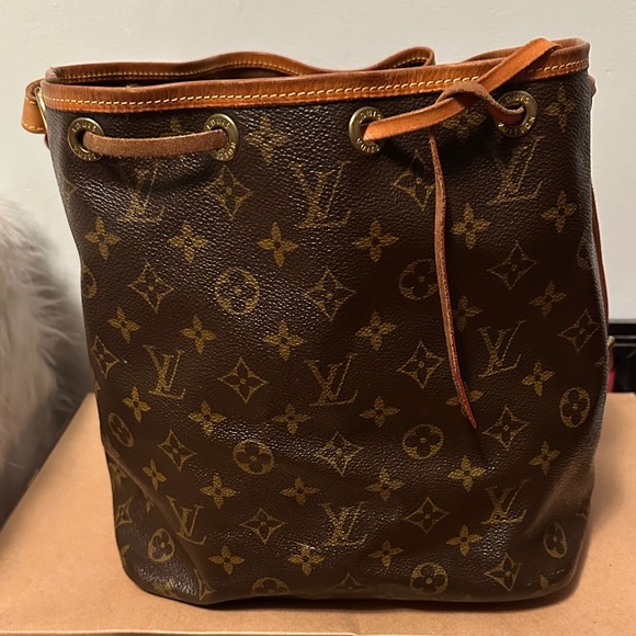 Louis Vuitton Handbags - Authentic Louis Vuitton Monogram Noe Bag